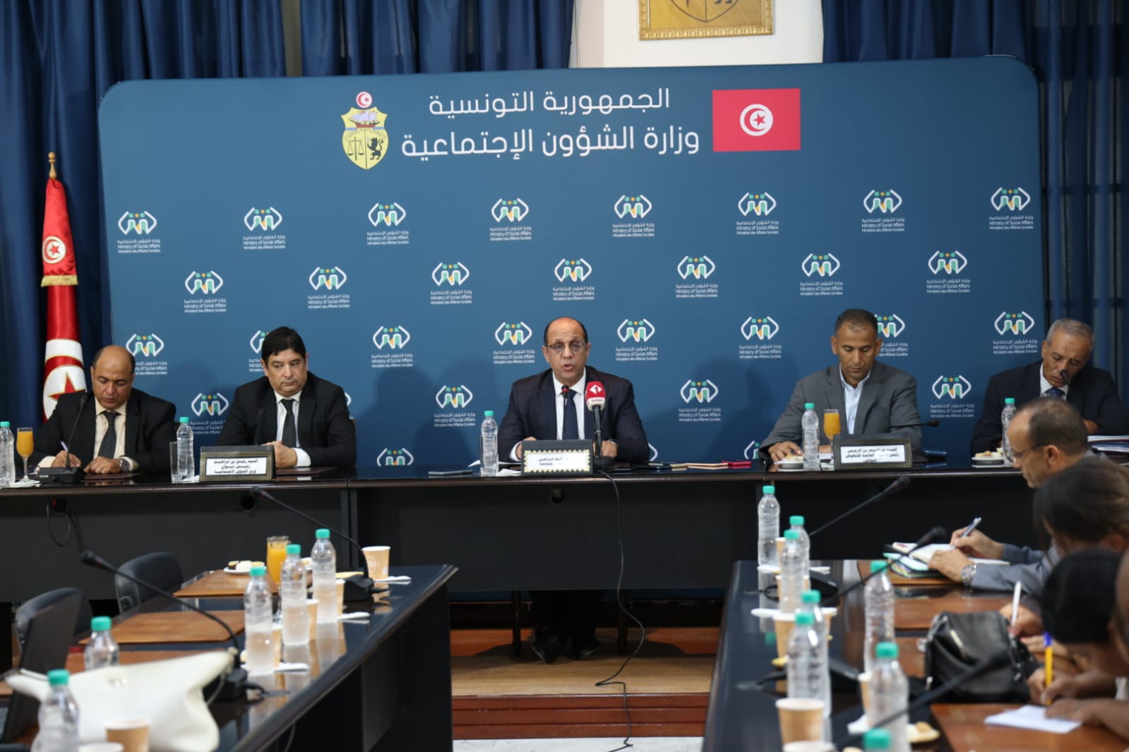 وزير الشؤون الاجتماعية:  مساعدات لأكثر من 500 ألف تلميذ وطالب من الفئات الهشة والمعوزة